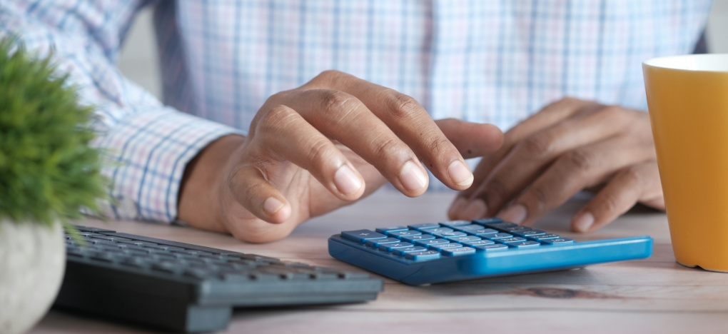 Financial Advisor calculating 2026 numbers